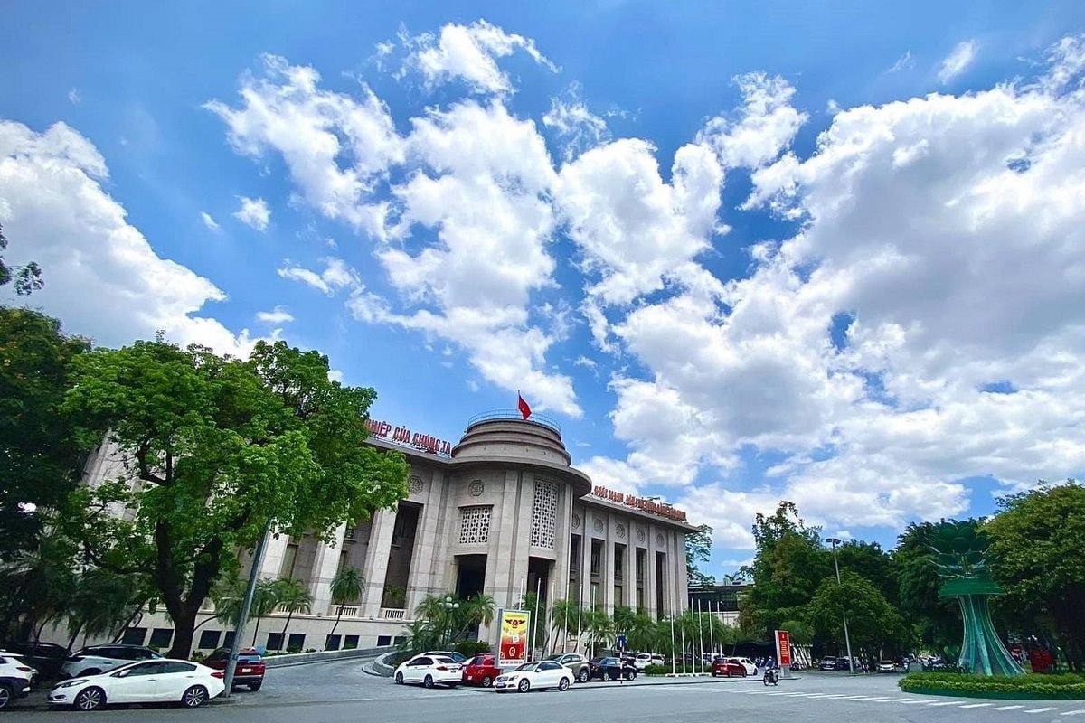 Ngân hàng Nhà nước nới "room" tín dụng cho ngân hàng có dư nợ cao