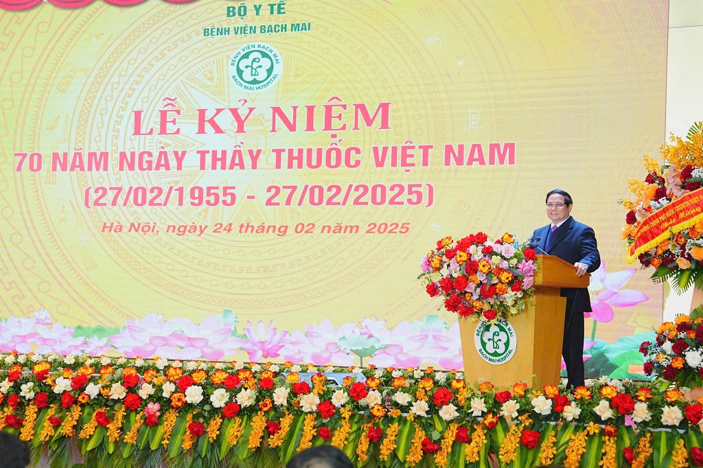 Thủ tướng khẳng định, đóng góp vào trang sử vẻ vang của ngành Y Việt Nam có vai trò rất quan trọng của Bệnh viện Bạch Mai.