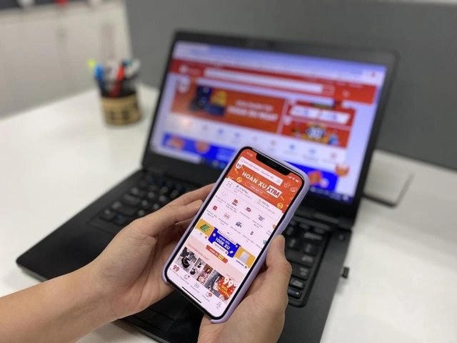 Sôi động thị trường tiêu dùng online dịp Tết