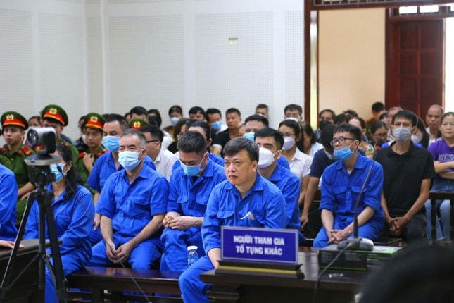 Cựu Giám đốc Sở GD-ĐT Quảng Ninh và thuộc cấp hối hận vì nhận 'quà cảm ơn'