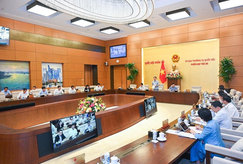 Ủy ban Thường vụ Quốc hội giám sát việc thực hiện chính sách, pháp luật về phát triển năng lượng