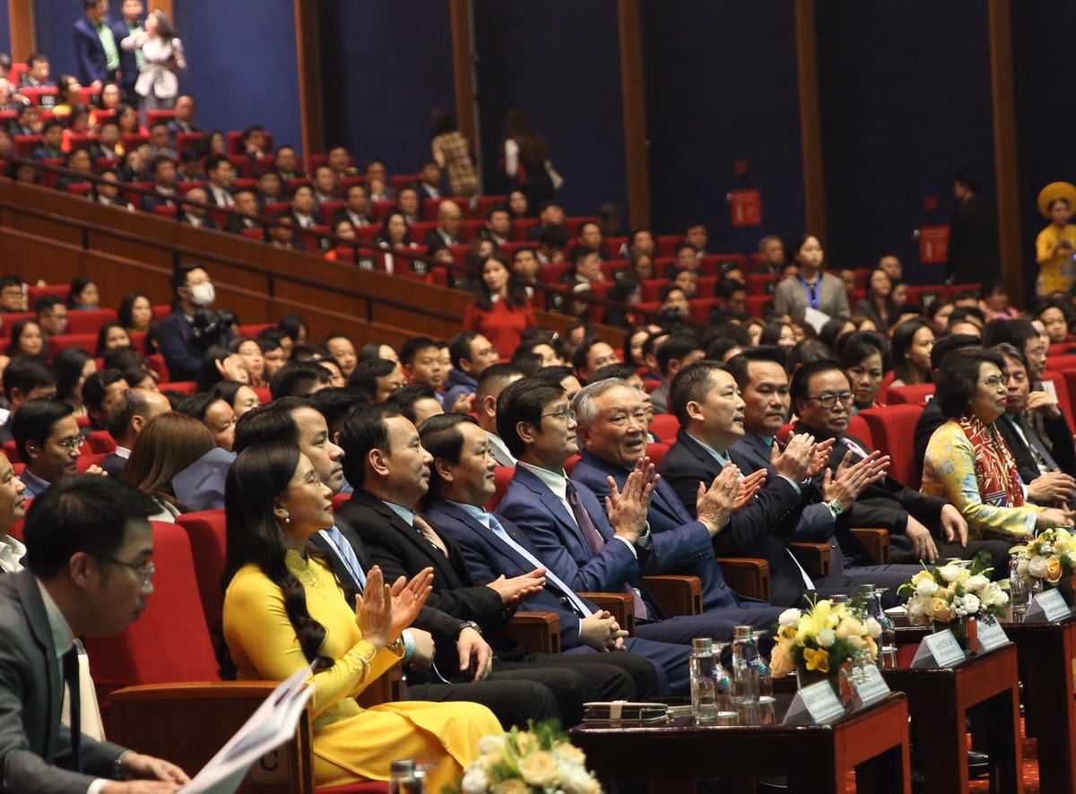 Doanh nghiệp - động lực quan trọng thúc đẩy sự phát triển và tăng trưởng kinh tế- Ảnh 2. Doanh nghiệp - động lực quan trọng thúc đẩy sự phát triển và tăng trưởng kinh tế- Ảnh 2.