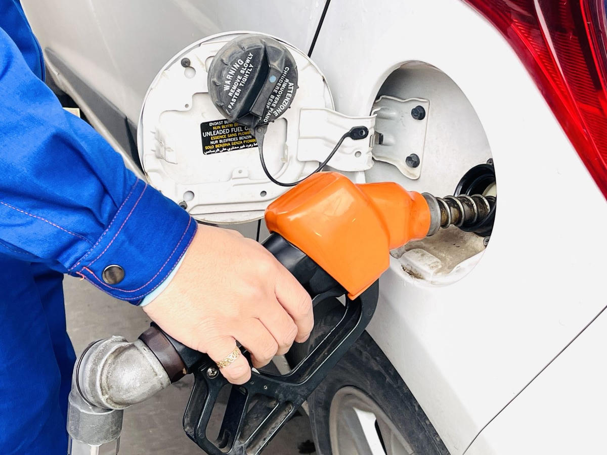 Giá xăng dầu trong nước tiếp tục giảm trong kỳ điều hành 18/7