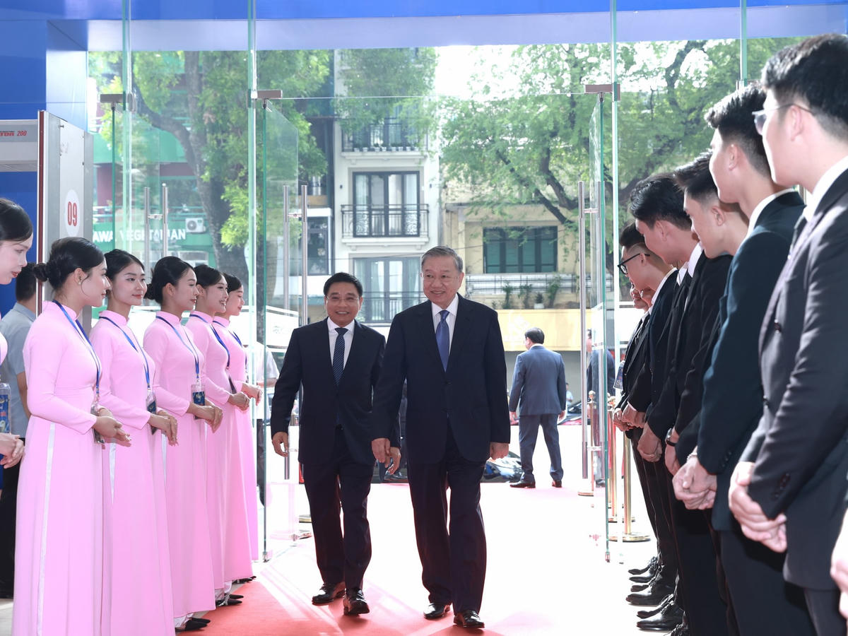 Tổng Bí thư Tô Lâm: Ngành Tài chính là lực lượng tiên phong trong đổi mới và phát triển kinh tế quốc gia- Ảnh 1.