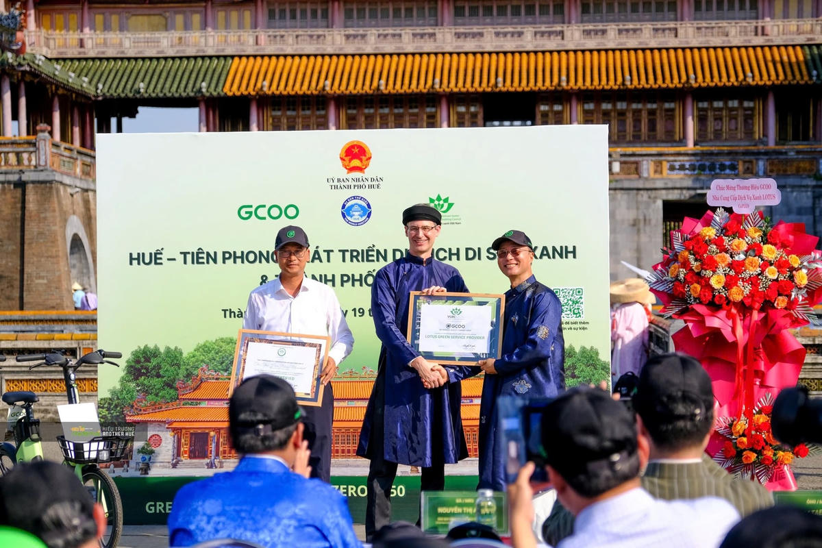 hue-tien-phong-phat-trien-du-lich-di-san-xanh-va-thanh-pho-xe-dap.jpg