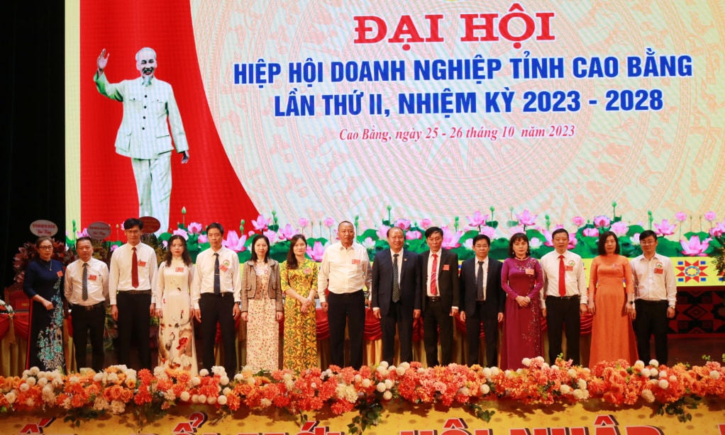 Ông Hoàng Mạnh Ngọc được bầu làm Chủ tịch Hiệp hội Doanh nghiệp tỉnh Cao Bằng