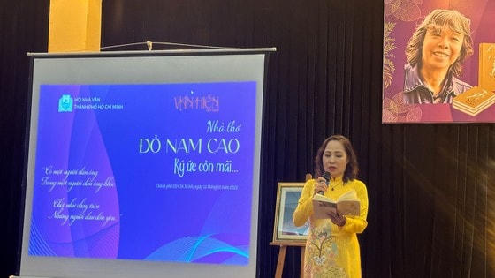 Nhà thơ Đỗ Nam Cao - Thân ở phố mà hồn tại quê