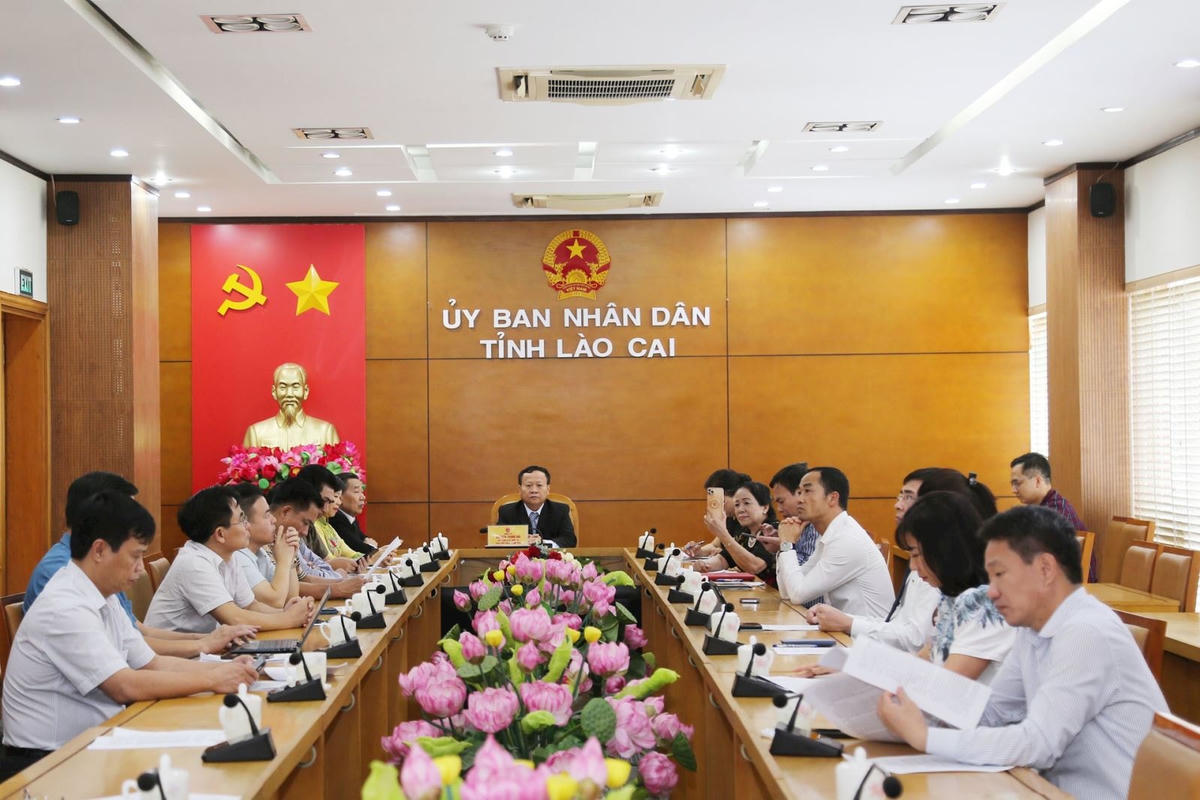 Lãnh đạo các tỉnh miền núi phía Bắc gặp mặt, chúc mừng ngày doanh nhân
