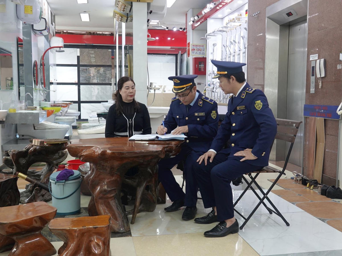 Mở đợt cao điểm chống buôn lậu, gian lận thương mại và hàng giả