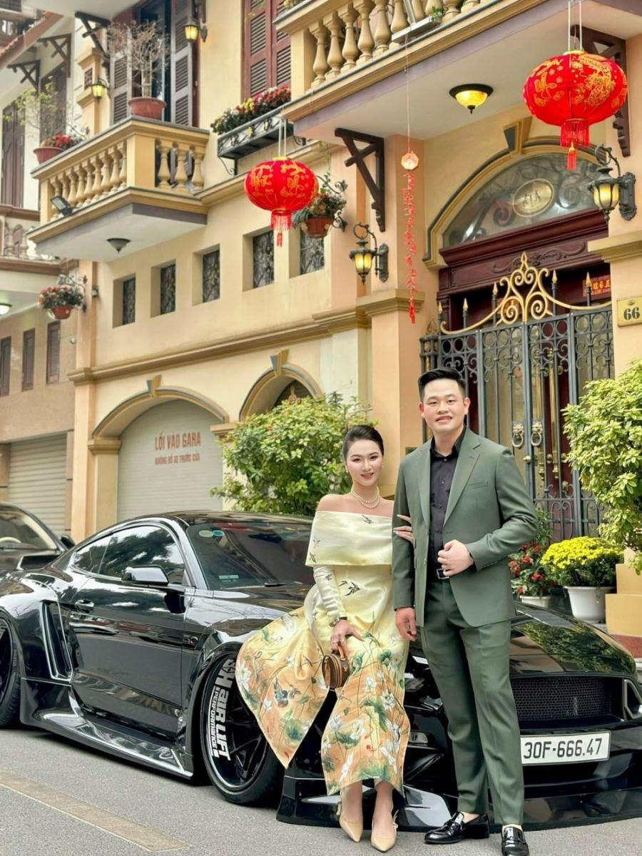 Lai lịch thiếu gia gia tộc buôn vàng lừng danh Hà Nội từng gây "sốt" với đám cưới có dàn siêu xe 200 tỷ