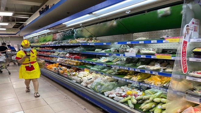 Một số siêu thị tăng giờ hoạt động, mở lại kênh bán hàng qua điện thoại, app