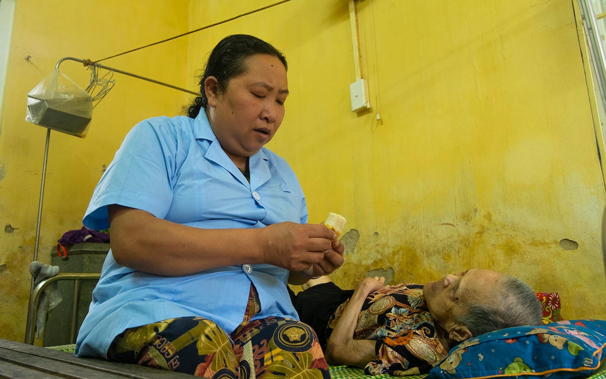 Nghẹn lòng trước số phận những cụ già cả đời sống trong trại phong