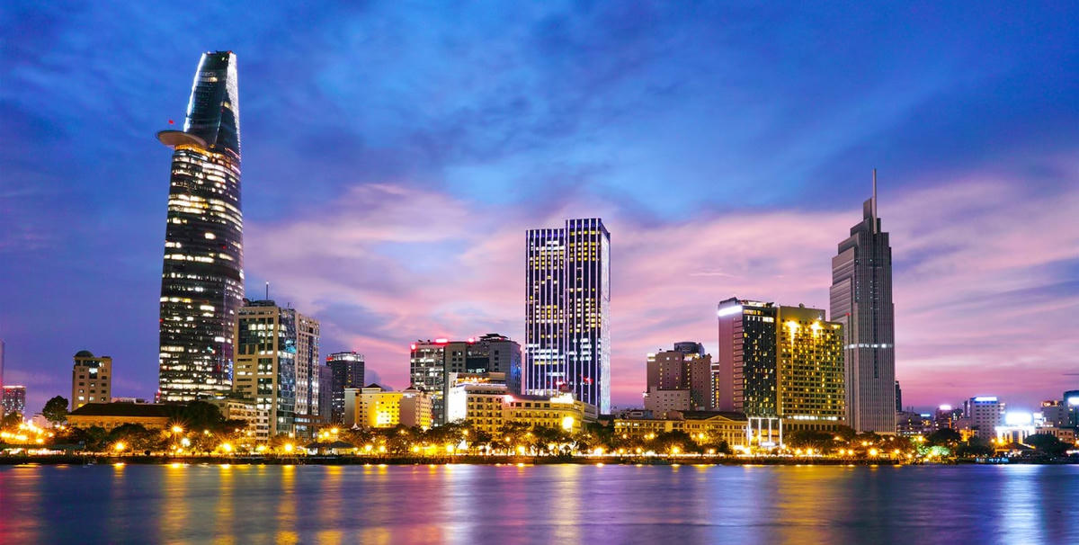 Thị trường bất động sản Việt Nam đang phục hồi tích cực qua từng tháng