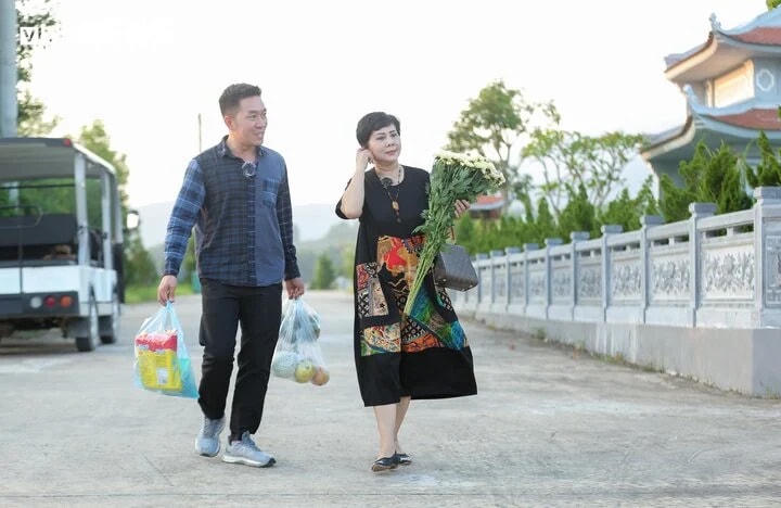 NSND Minh Hằng: Mua mộ phần trên đồi cao, sẵn sàng cho chuyến đi không trở về
