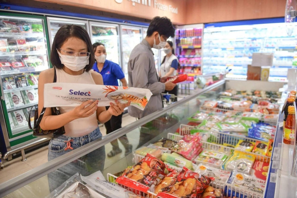 Lãi suất thấp góp phần giữ giá hàng hóa cuối năm