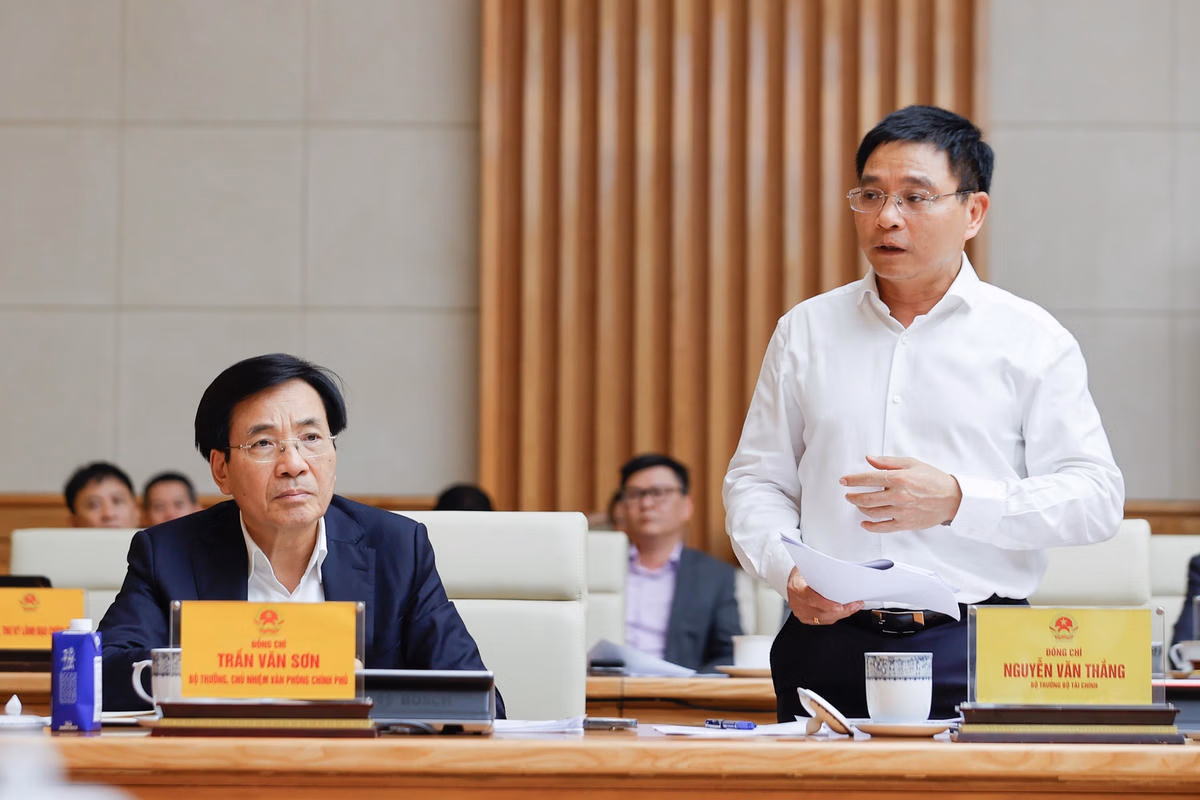 Thủ tướng: Đề nghị phía Hoa Kỳ hoãn áp thuế với Việt Nam ít nhất 45 ngày- Ảnh 3. Thủ tướng: Đề nghị phía Hoa Kỳ hoãn áp thuế với Việt Nam ít nhất 45 ngày- Ảnh 3.