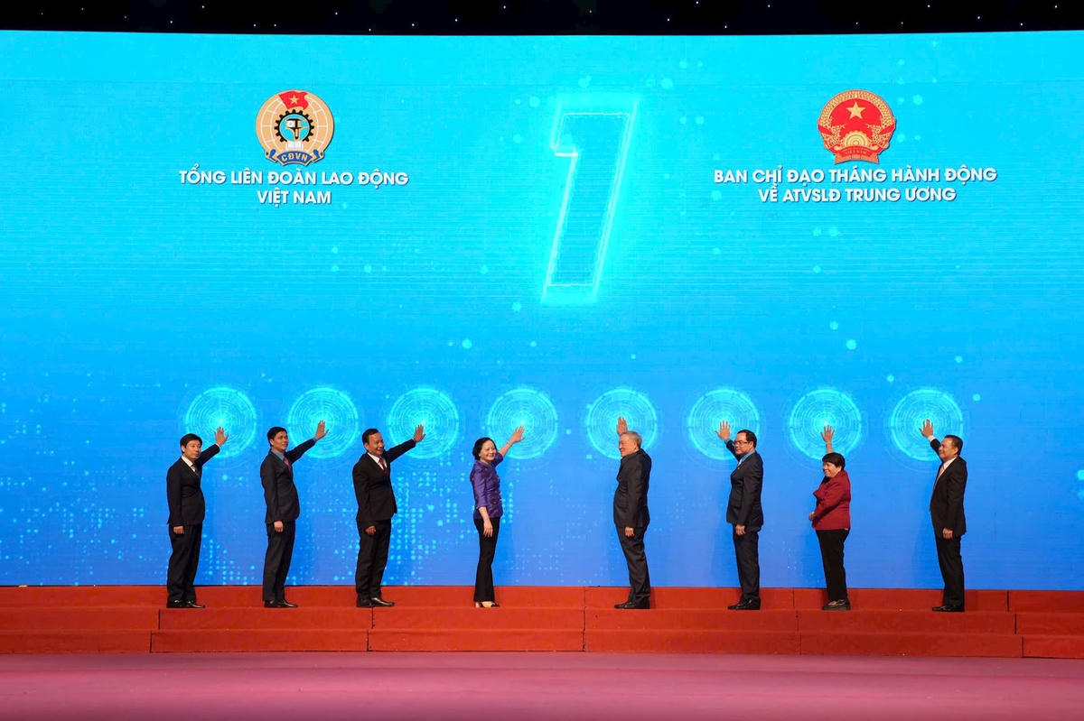 z6543204458291_86a3e626e054407920990cbc5c8977c4.jpg