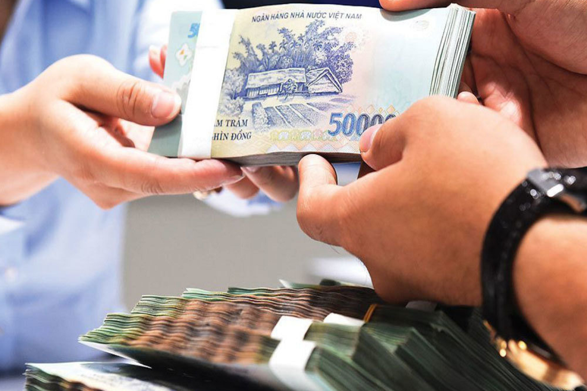 Dòng tiền nhàn rỗi của người dân chảy mạnh vào ngân hàng