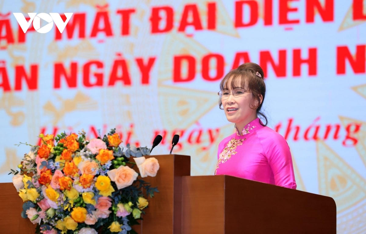 Thủ tướng Phạm Minh Chính gặp mặt đại diện doanh nhân Việt Nam