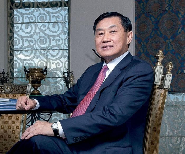 Tỷ phú Johnathan Hạnh Nguyễn sở hữu khối tài sản khổng lồ ở tuổi U80