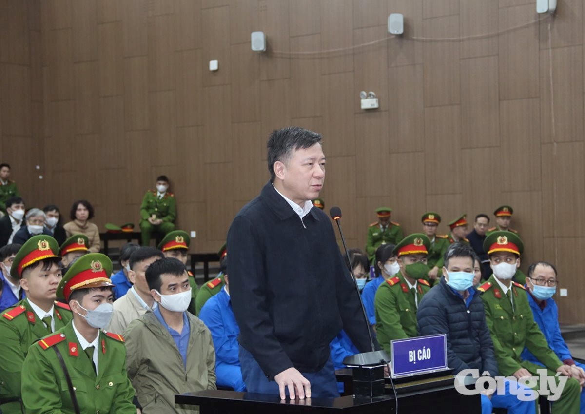 Cựu Giám đốc CDC Hải Dương nghĩ nhận tiền của Việt Á là "chia sẻ lợi nhuận"