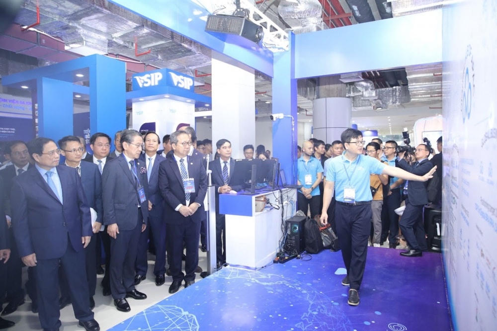 Sản phẩm của Tập đoàn công nghệ CMC gây ấn tượng mạnh mẽ tại VIIE 2023