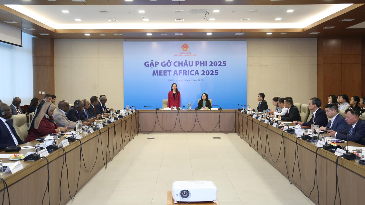 Toàn cảnh buổi làm việc.