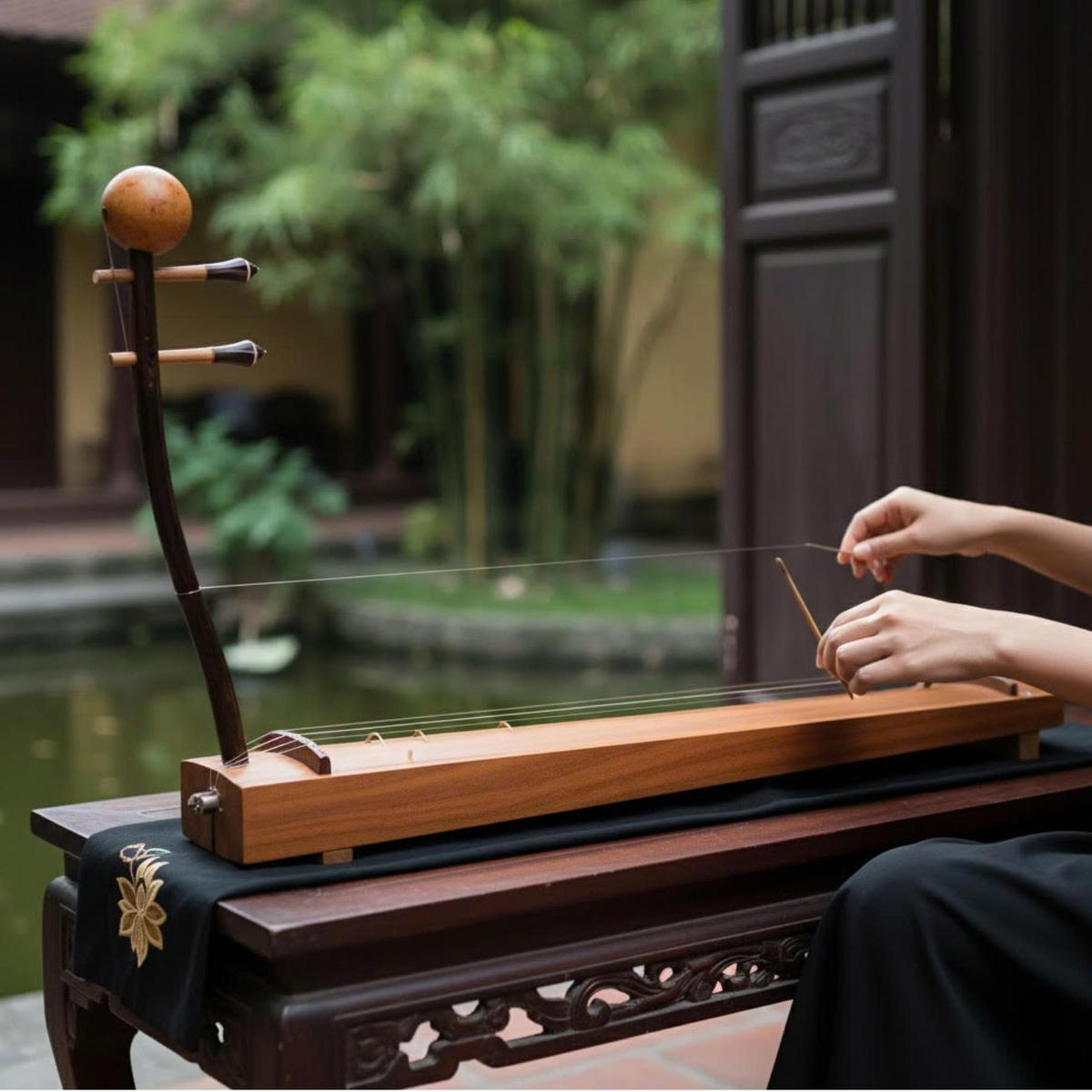 Âm nhạc dân gian đang trở lại trong đời sống đương đại qua những thử nghiệm sáng tạo của nghệ sĩ trẻ.