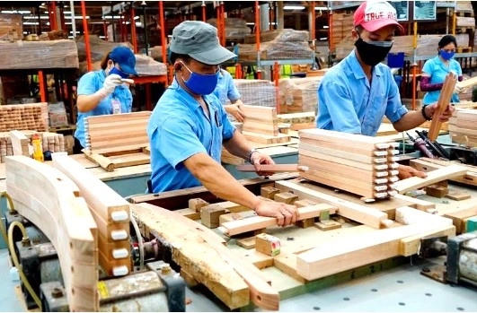 Xuất khẩu gỗ và sản phẩm gỗ vượt mốc 17 tỷ USD. (Ảnh minh họa)