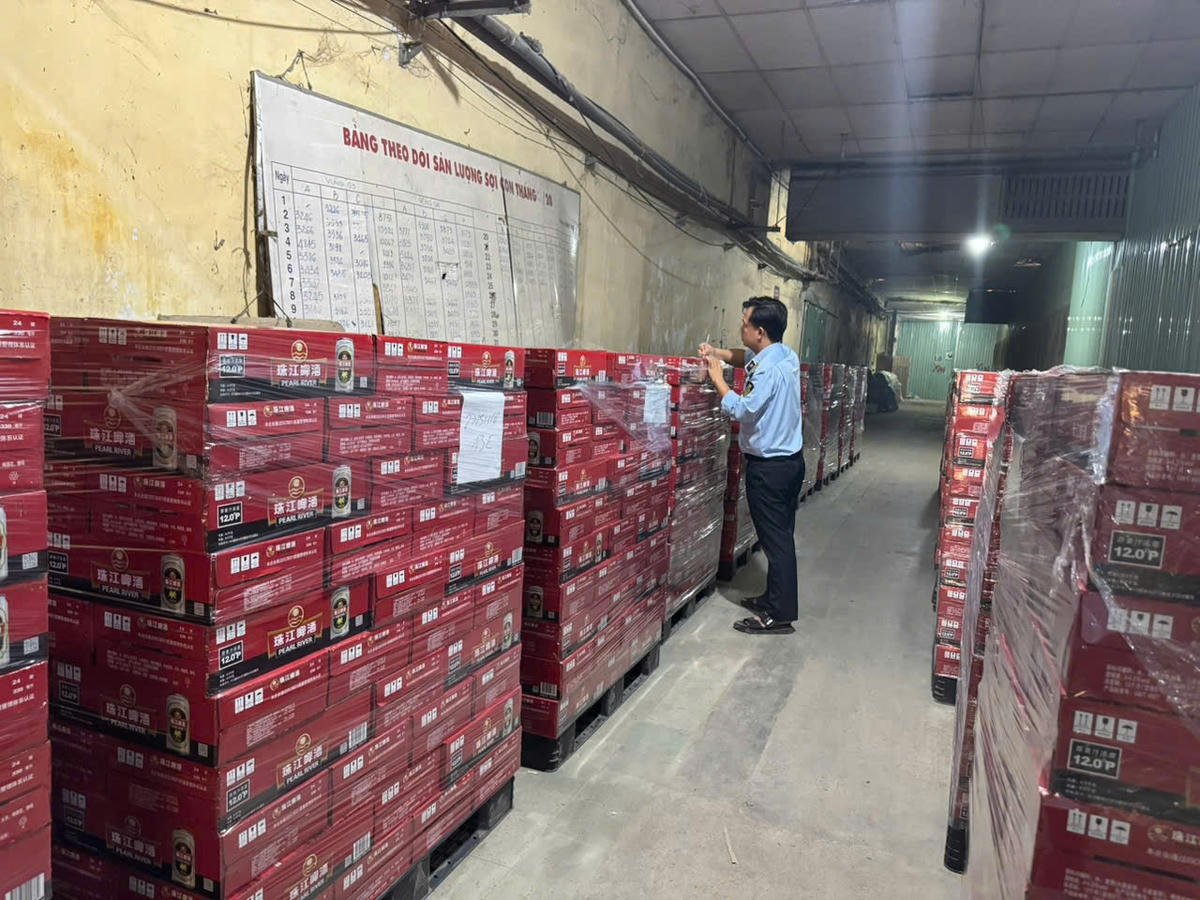 Toàn bộ số hàng hóa không có nhãn phụ tiếng Việt, không xác định được nguồn gốc, xuất xứ, trị giá gần 700 triệu đồng.