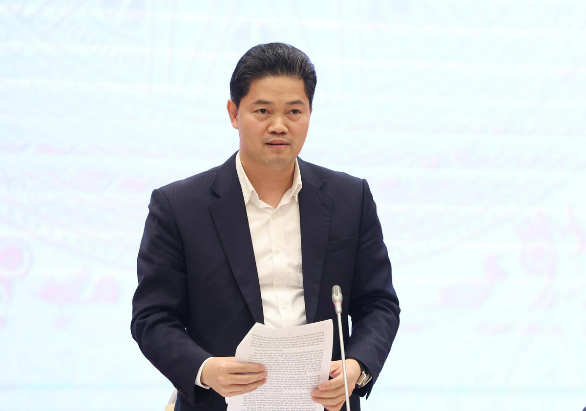 Thứ trưởng Thường trực Bộ Y tế Vũ Mạnh Hà thông tin về giải pháp kiểm soát, ngăn chặn thực phẩm kém chất lượng, bảo đảm vệ sinh an toàn thực phẩm. (Ảnh: VGP)