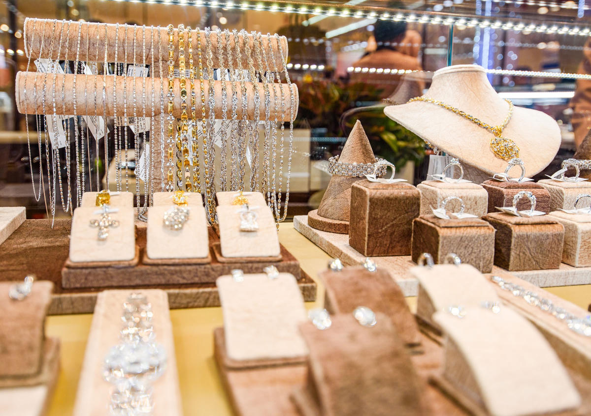 Giá vàng tăng mạnh áp sát mốc 188 triệu đồng/lượng. Ảnh minh họa