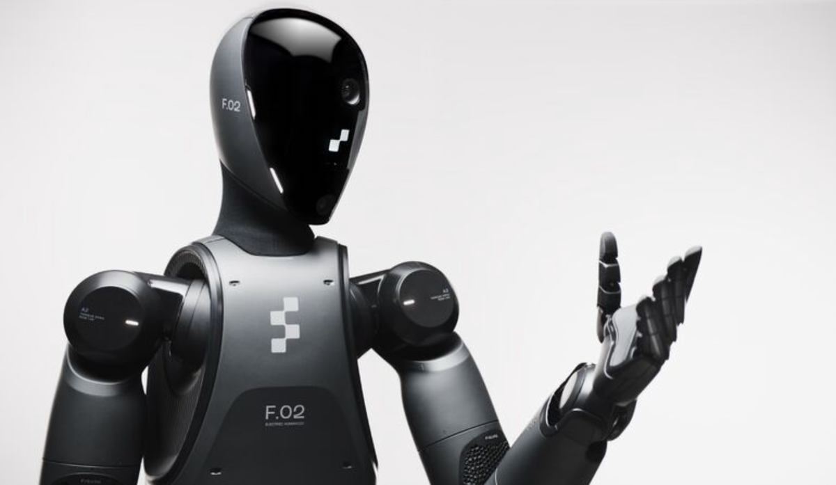 Bên cạnh Figure AI, nhiều tập đoàn công nghệ lớn cũng đang tham gia cuộc đua robot humanoid, trong đó có Tesla với dự án robot Optimus và nhiều công ty robot khác tại Mỹ và châu Á.