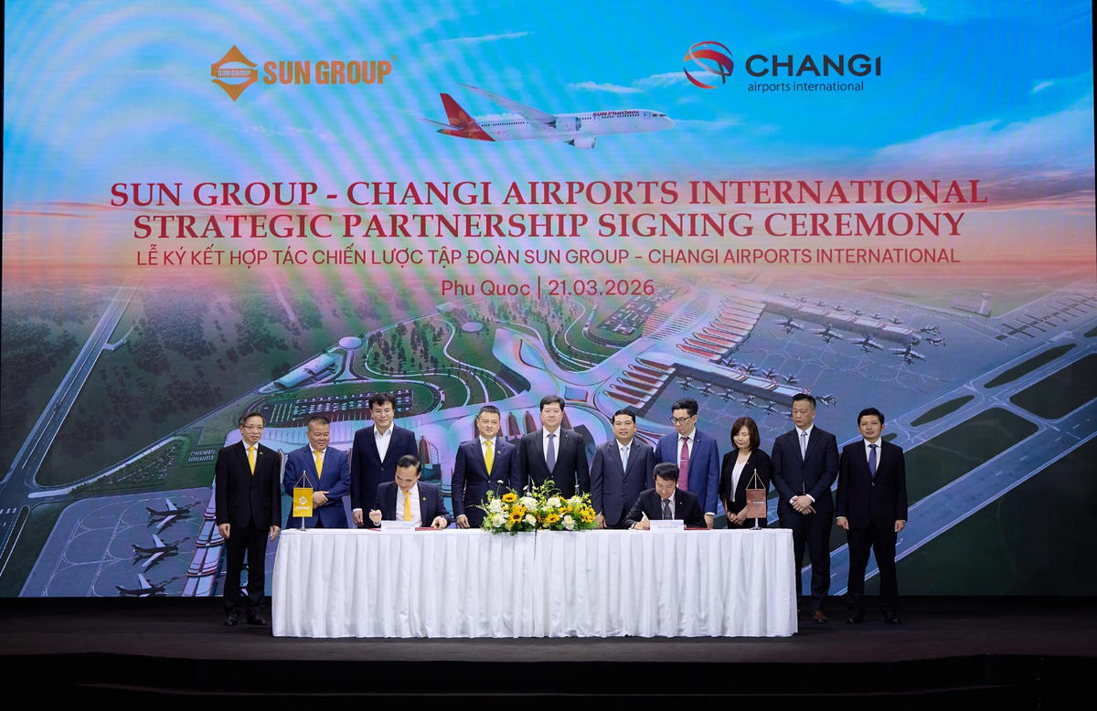 Lễ ký kết hợp tác chiến lược Tập đoàn Sun Group và Changi Airports International (CAI). Ảnh: SPA