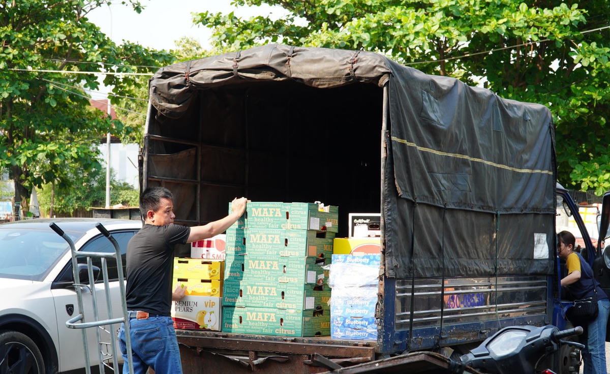 Cước vận chuyển đã được các nhà xe rục rịch thông báo tăng lên.