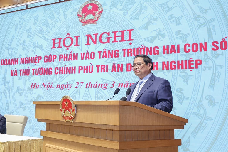 Thủ tướng Phạm Minh Chính chủ trì hội nghị “Doanh nghiệp góp phần vào tăng trưởng hai con số”. Ảnh: VGP