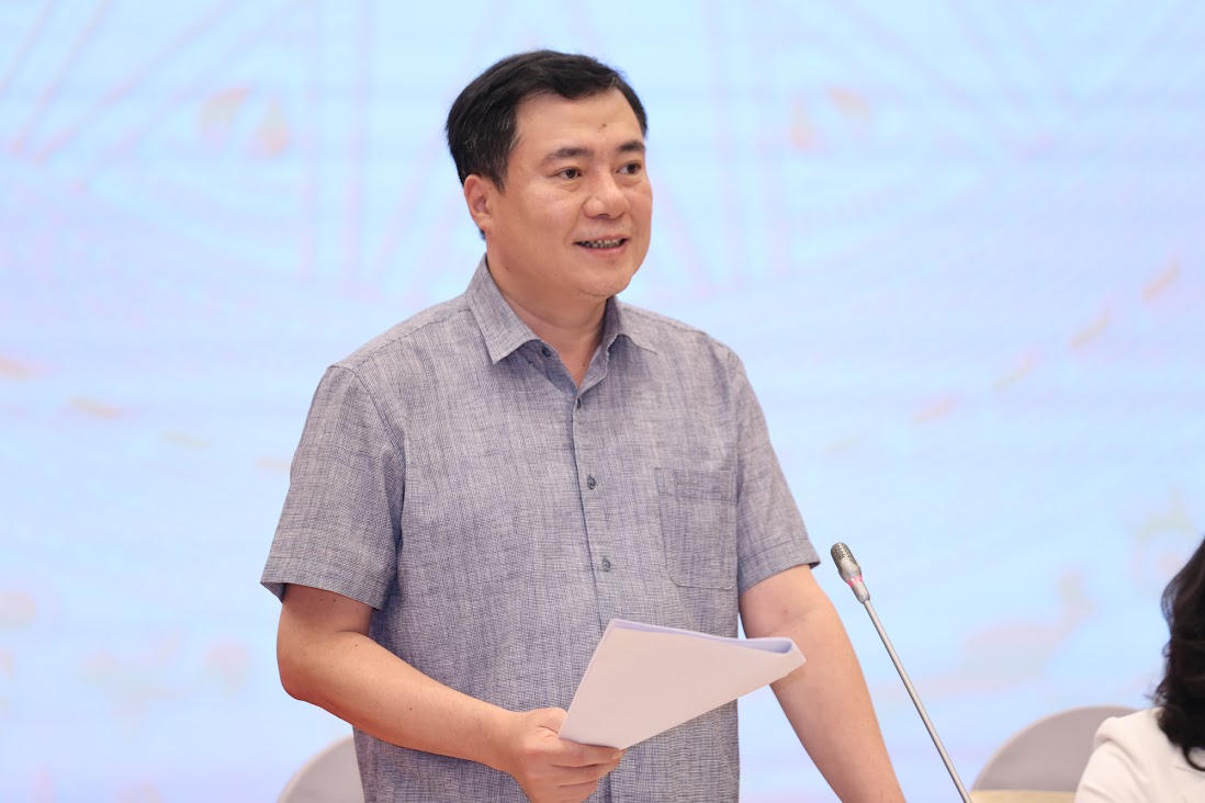 Thứ trưởng Bộ Công Thương Nguyễn Sinh Nhật Tân tại&nbsp;họp báo Chính phủ thường kỳ tháng 3/2026 (Ảnh: VGP).