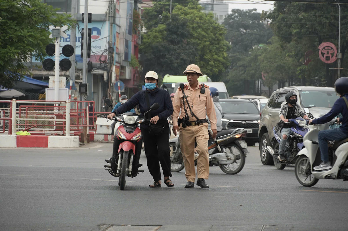 Nhiều trường hợp vi phạm bị lực lượng chức năng phát hiện xử lý.