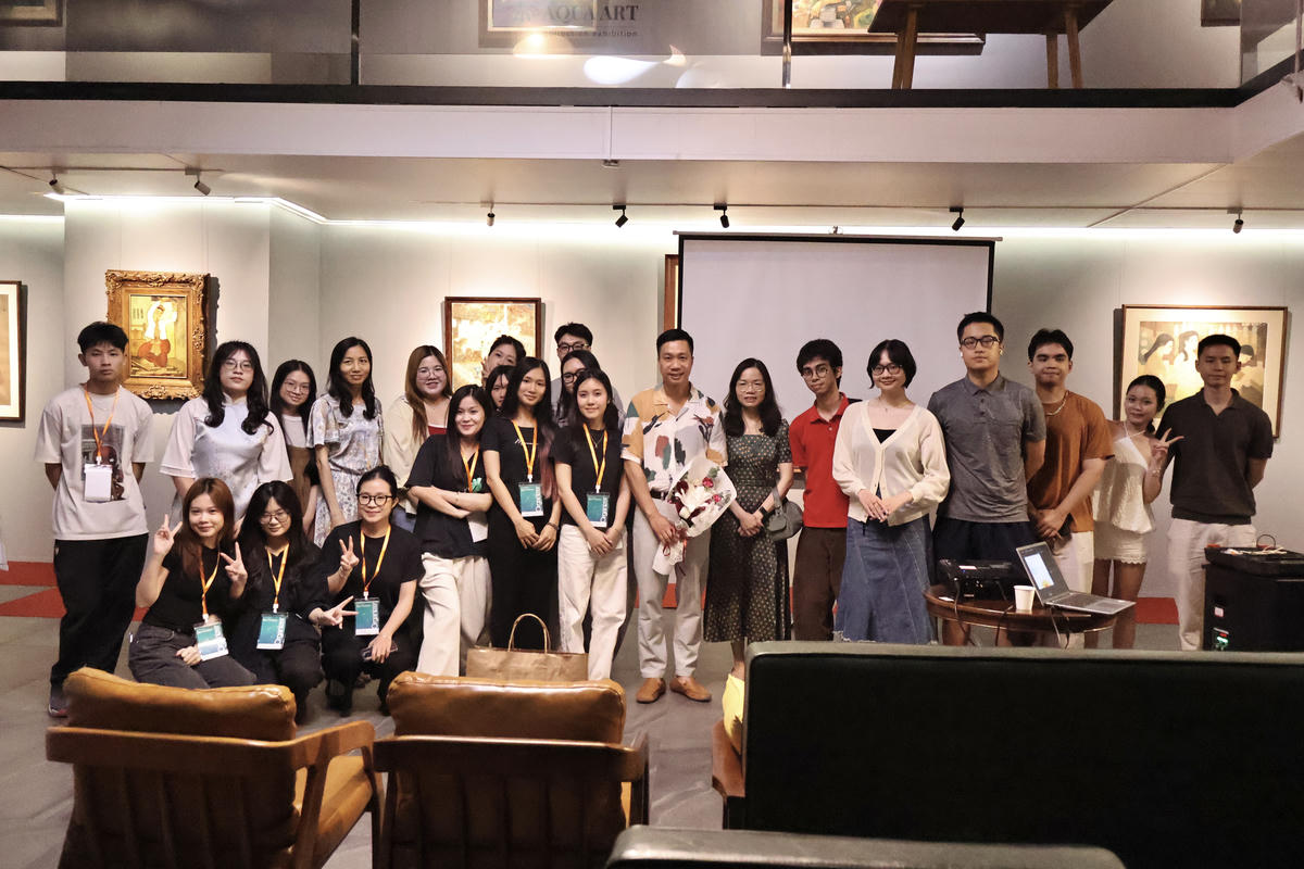 Triển lãm kết hợp talkshow “Nghe để thấy Hà Nội” mở ra cách tiếp cận độc đáo, nơi âm thanh đô thị trở thành chất liệu khám phá văn hóa và ký ức Thủ đô.