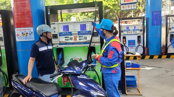 Bộ Công Thương đề xuất từ ngày 30-4-2026 kinh doanh mặt hàng xăng E10, thay thế xăng khoáng RON 95. (Ảnh minh họa).