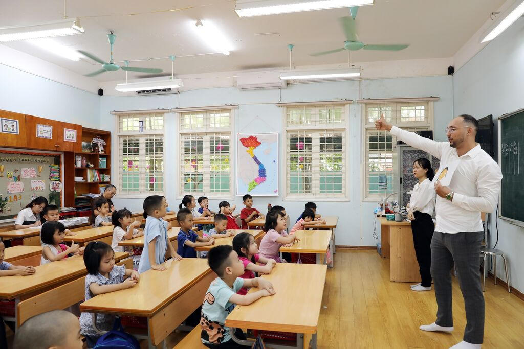 Bộ Giáo dục và Đào tạo vừa ban hành Thông tư số 33/2026/TT-BGDĐT, quy định Khung năng lực ngoại ngữ dùng cho Việt Nam. (Ảnh minh họa)