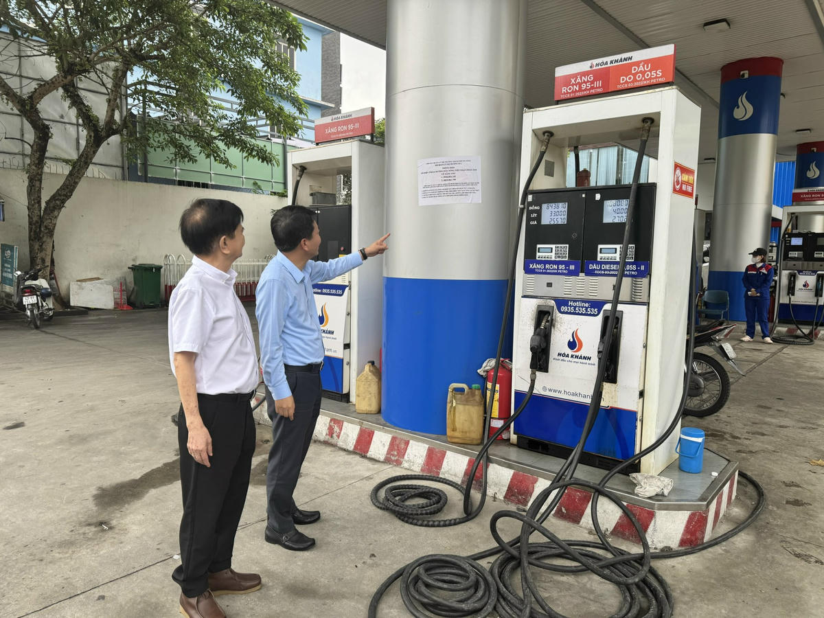 Đoàn công tác đã tiến hành đôn đốc, giám sát 26 thương nhân đầu mối xăng dầu trên phạm vi toàn quốc.