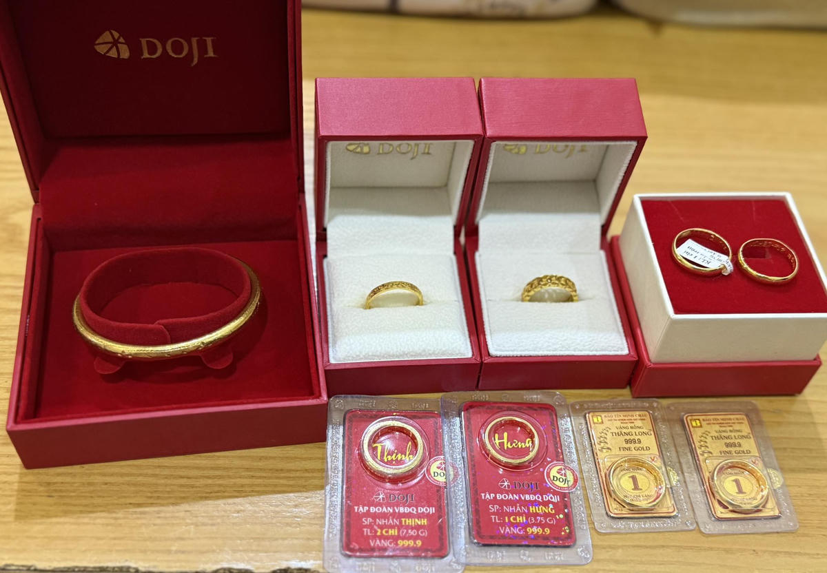 Giá vàng trong nước giảm, rời mốc 172 triệu đồng/lượng (Ảnh minh họa).