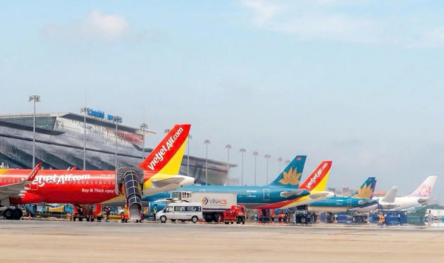 Sản lượng vận chuyển hành khách và chuyến bay tại Cảng hàng không quốc tế Nội Bài dự báo tăng cao dịp nghỉ lễ 30/4, 1/5. (Ảnh minh họa).