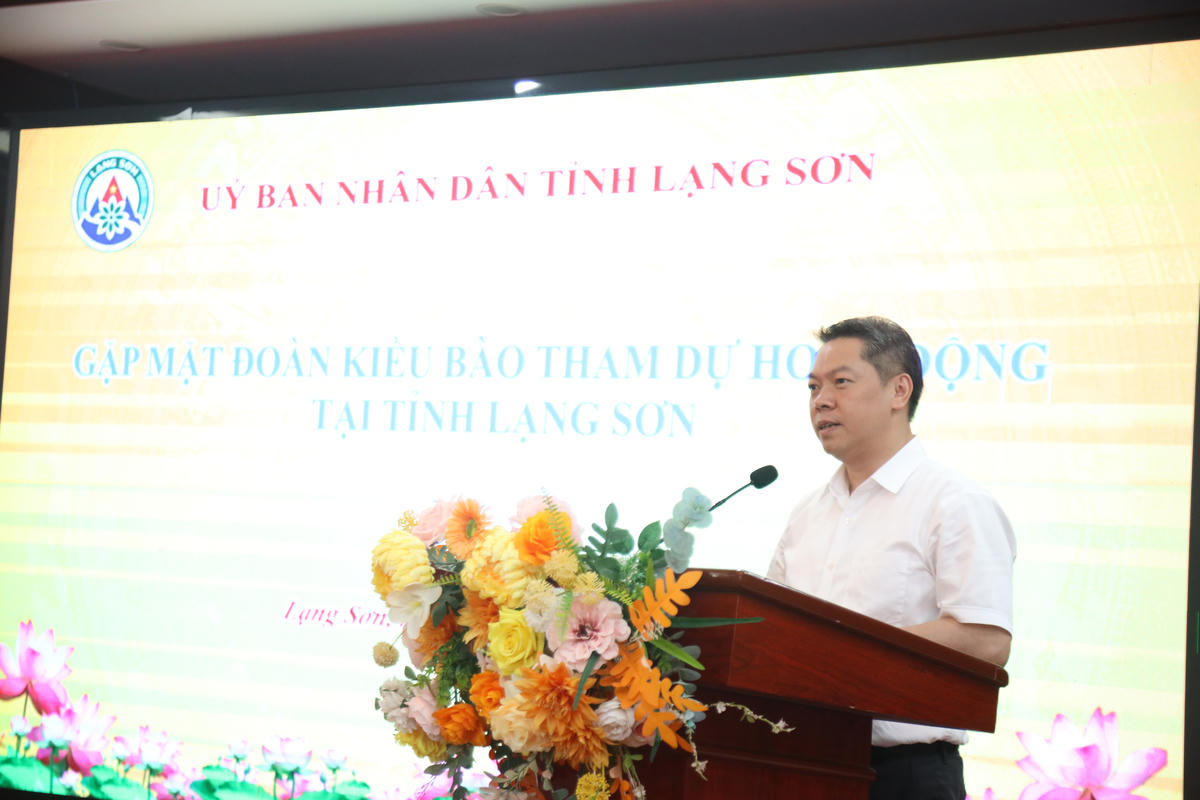 Phó Chủ tịch UBND tỉnh Lạng Sơn - ông Đoàn Thanh Sơn - phát biểu tại buổi làm việc với đoàn đại biểu kiều bào.&nbsp;Ảnh: Ủy ban Nhà nước về người Việt Nam ở nước ngoài.