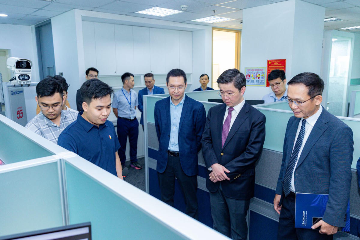 Việt Nam có thêm trung tâm nghiên cứu bán dẫn và AI quy mô quốc tế. 