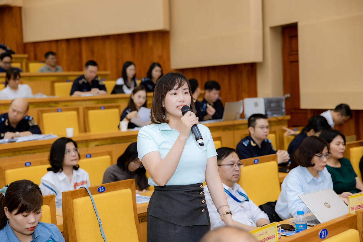 Đại diện doanh nghiệp kiến nghị những khó khăn, vướng mắc tại Hội nghị Đối thoại với doanh nghiệp XNK năm 2026.