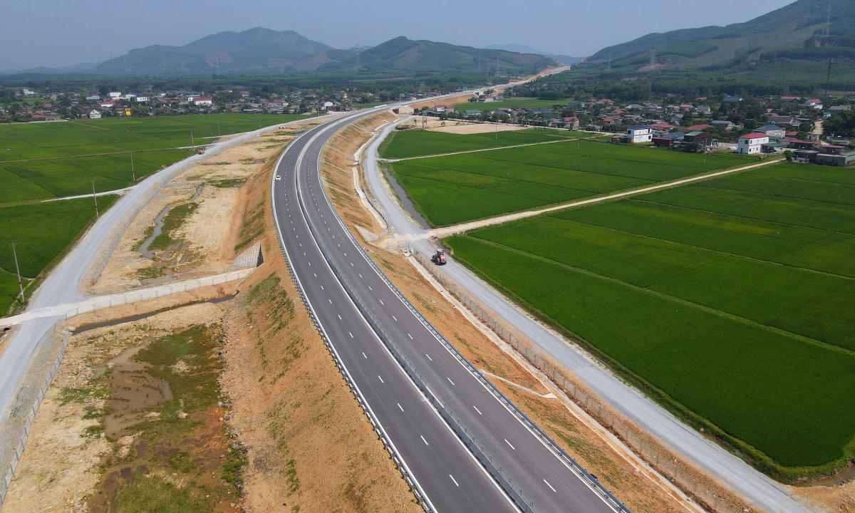 13 đoạn tuyến cao tốc Bắc - Nam dự kiến thu phí ETC từ 900 - 1.300 đồng/km. (Ảnh minh họa).