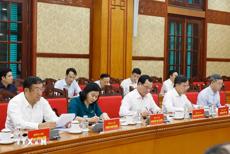 Các đại biểu tham dự cuộc làm việc - Ảnh: TTXVN