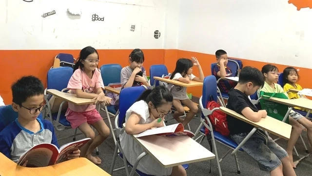 Người nộp thuế có thể được giảm trừ tối đa 47 triệu đồng mỗi năm cho khoản chi y tế, giáo dục - đào tạo trước khi tính thuế thu nhập cá nhân. (Ảnh minh họa).